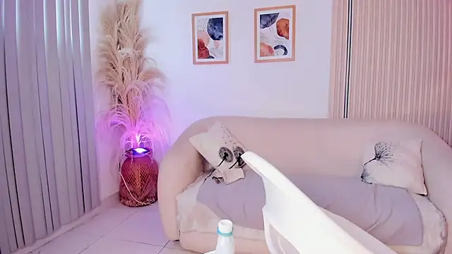 Bella_rochee webcam
