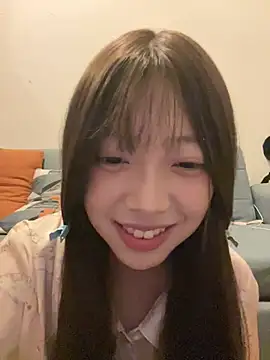 yy-1-1-1 (F young) - 换指甲