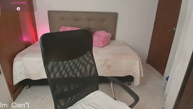 Miley_Baker webcam