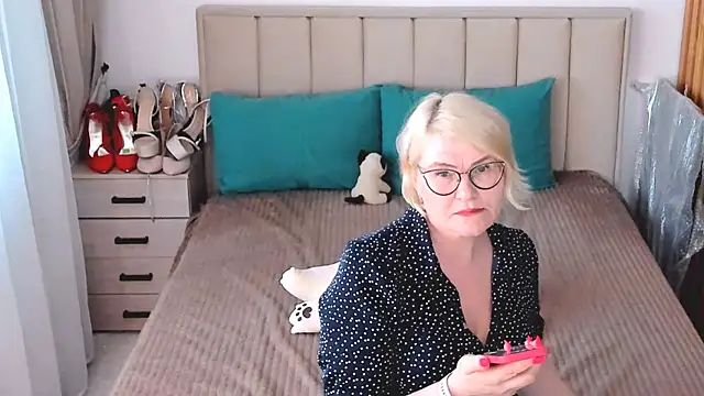 sabrinamacmarren webcam