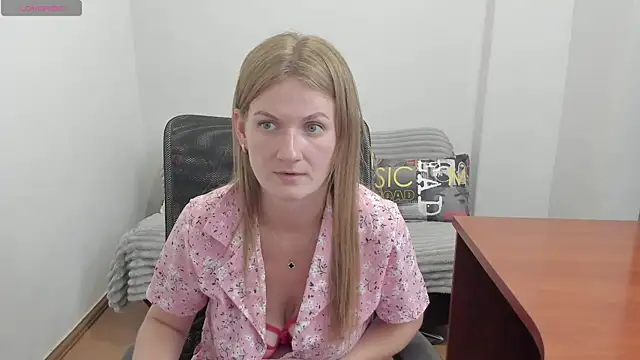 Alisha_Skyes webcam