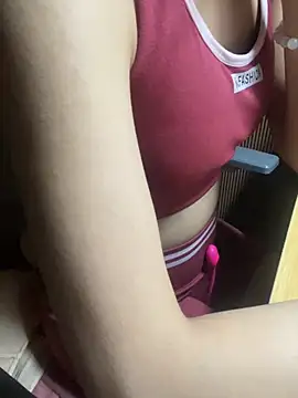 Mina048 live cam on StripChat