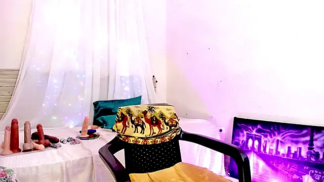lilahSweet live cam on StripChat