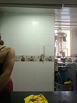 maynor_1998 live cam on StripChat