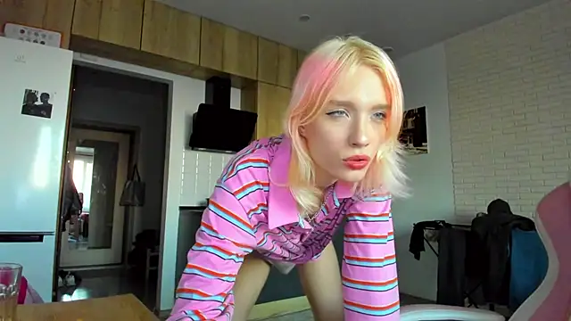 _Alice_Kitty Live Webcam on Stripchat