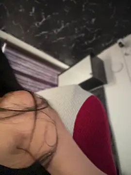 Sasha-firee live cam on StripChat