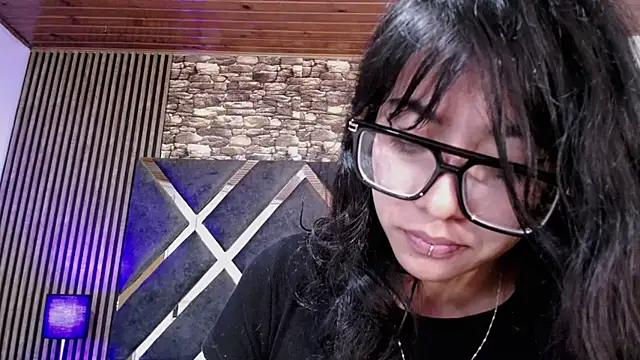 Amy_channel webcam