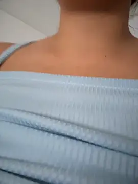 Saracalderon live cam on StripChat