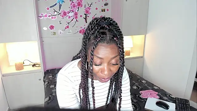 TaylorBloom webcam