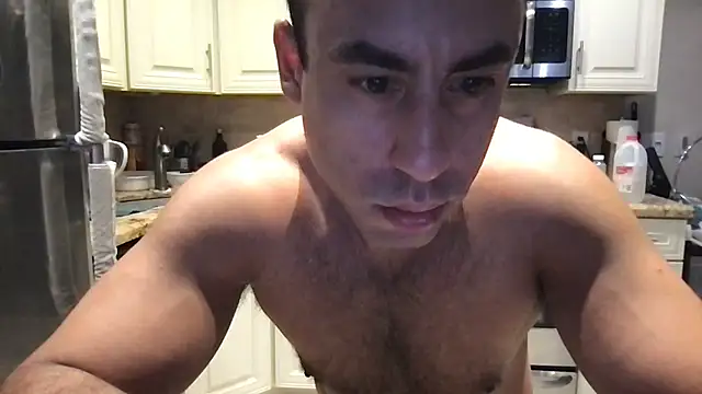 BigGuyMuscle live cam on StripChat