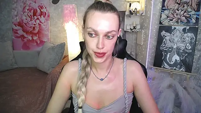 NickyAdamidi live cam on StripChat