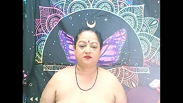 matureindian live cam on StripChat