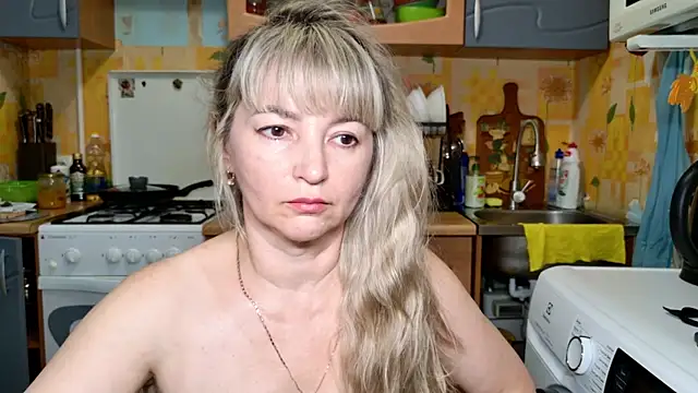 MARMELADINKA- live cam on StripChat