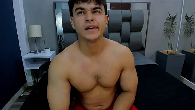 Charlie___Musk live cam on StripChat