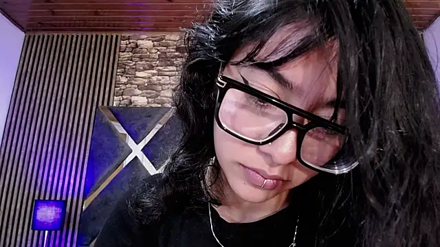 Amy_channel webcam