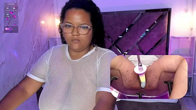 MhiaRey webcam