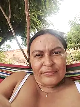 Horny-Mommy-Dirty webcam