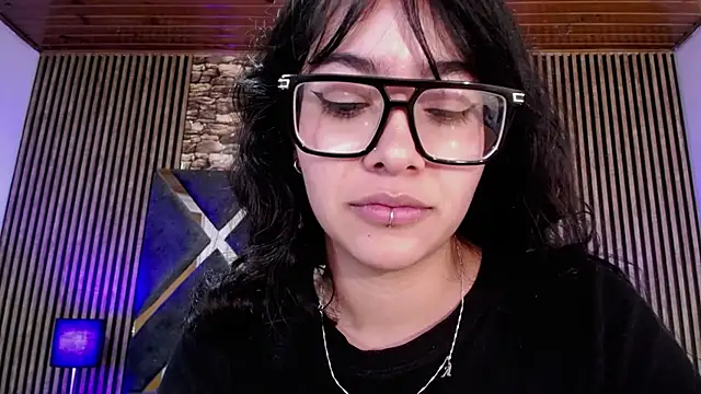 Amy_channel webcam