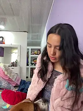 Marianahb-e live cam on StripChat