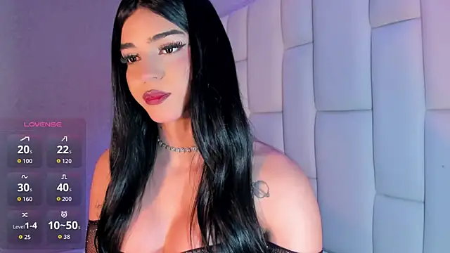 Summer_walkerr live cam on StripChat