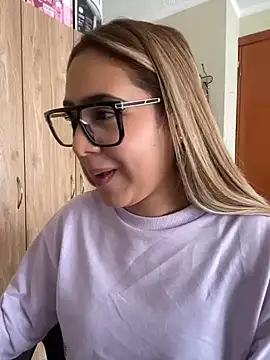 Miabonnett_ live cam on StripChat