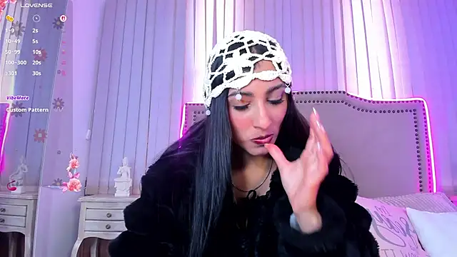lya__brown live cam on StripChat
