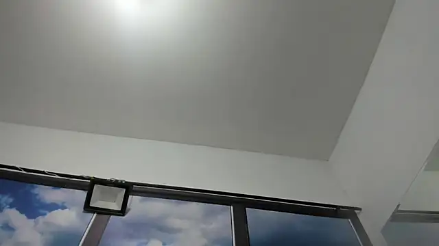 DilanAndKing live cam on StripChat