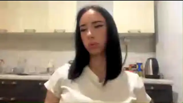 isabellaqiueen's live room