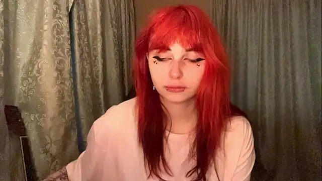 LyndseyCronshaw live cam on StripChat