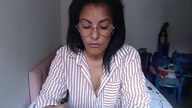 kateleyagrey webcam