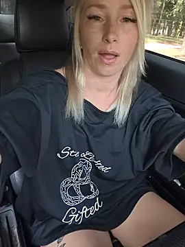 POPPY_XO live thumbnail