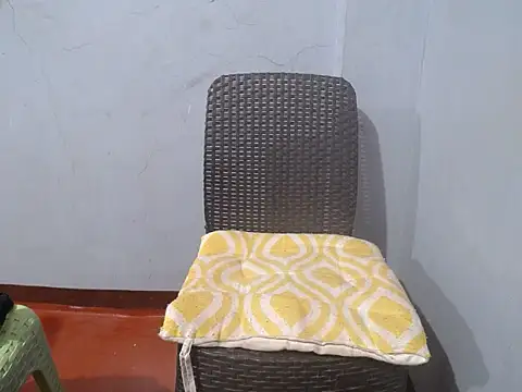 CreamyHotPussy4u webcam