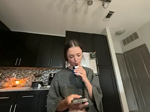 ash10alex webcam