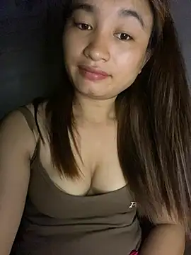 Cute-Sexyy live cam on StripChat