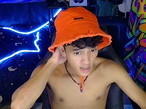 hugekenbigcock webcam