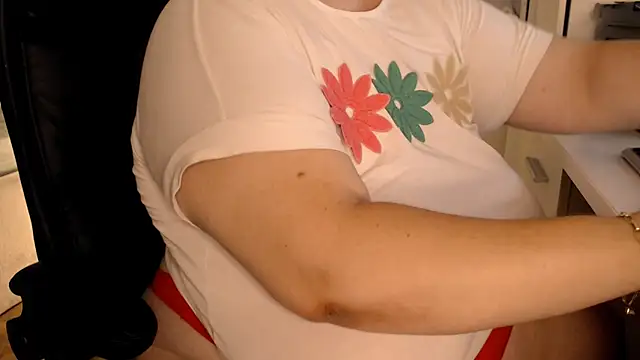SilkQueenn webcam