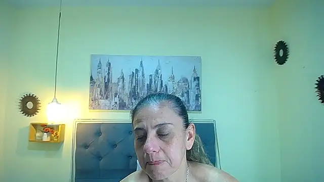 sasi_luna live cam on StripChat