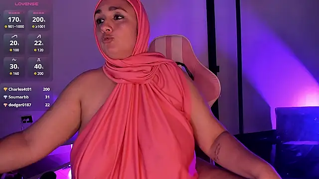 HijabiMilff live cam on StripChat