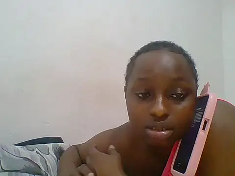 hotty_assy live cam on StripChat