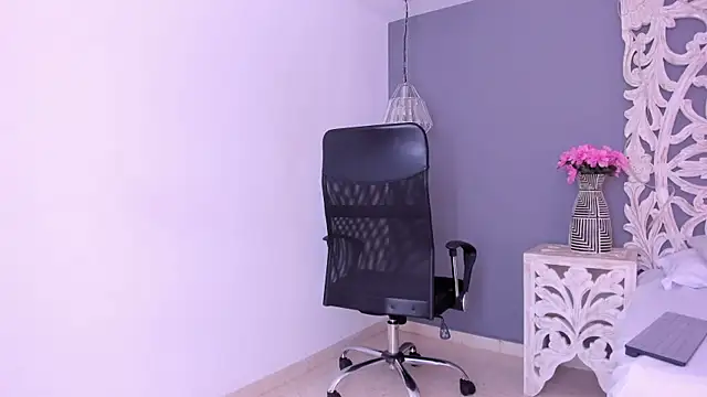 KarinaVega_ webcam