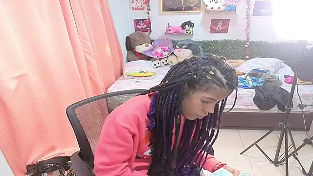 thianahorny webcam