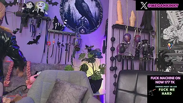 fetishkinkymeganx's live room