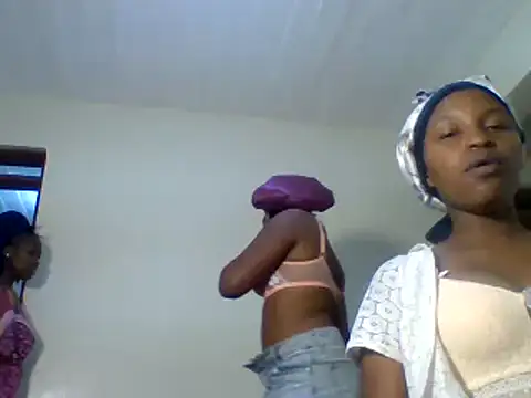 vell_boobby - Vell_boobby's free webcam - UK Sex Cams