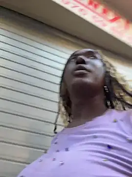 blackhotpartyts webcam