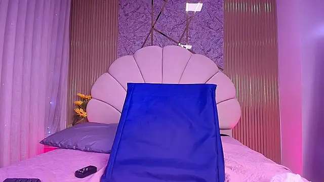 aisha_sh webcam