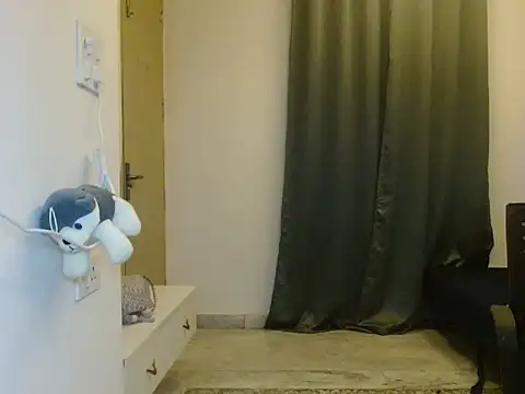 Mansi- live cam on StripChat
