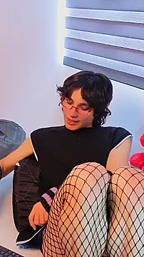 LittleTymmy webcam