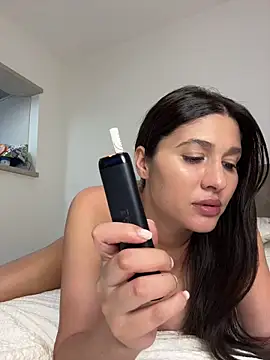 irisblues (F milf) - MakeMeShakeOfPleasure+:gift: