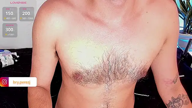 bryXonStorm live cam on StripChat