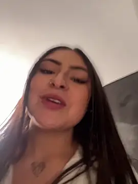 Sara-Jackson2 live cam on StripChat